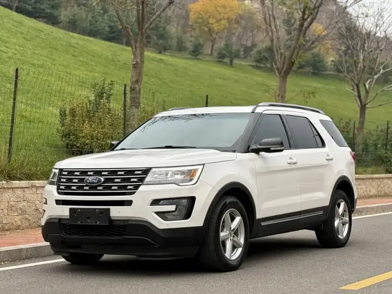 Ford Explorer (Import)
