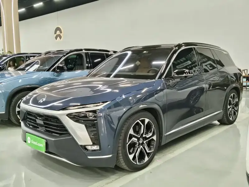 NIO ES8