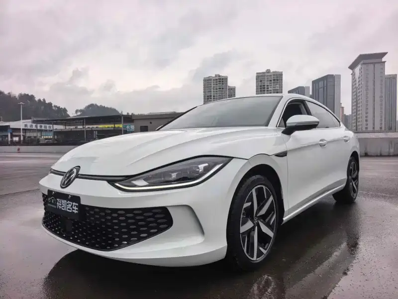 Volkswagen Lamando
