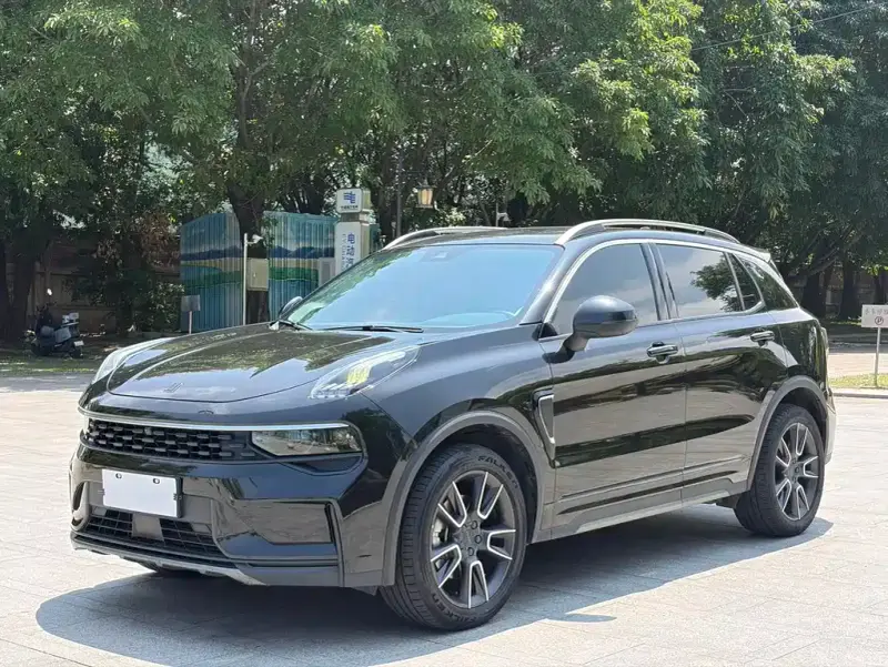 Lynk & Co 01