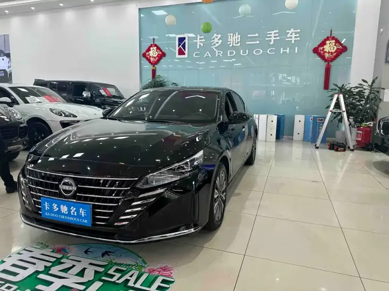 Nissan Teana