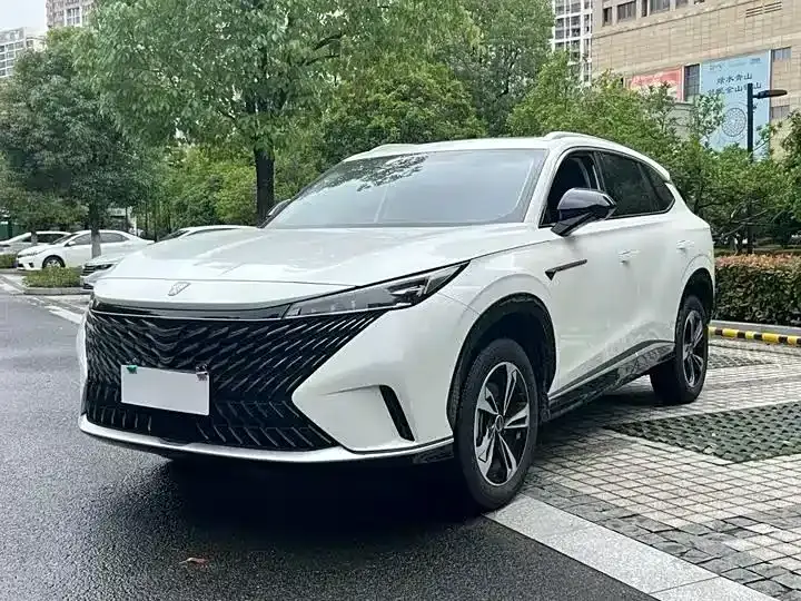 Roewe MG HS (RX5)