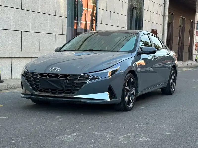 Hyundai Elantra
