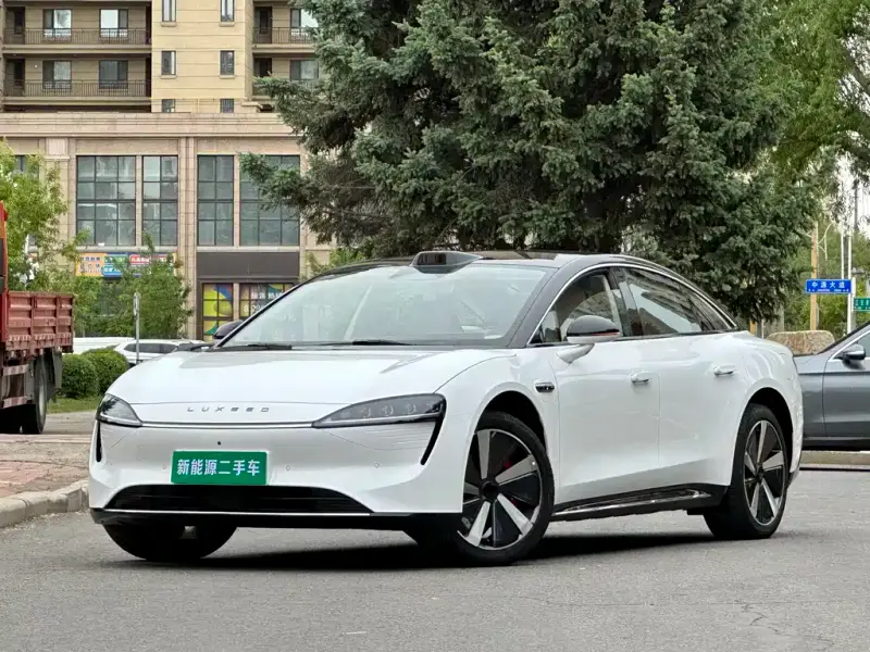 Luxeed Zhijie S7