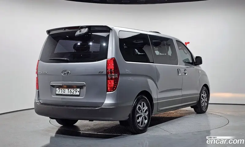Hyundai H-1 (Starex)