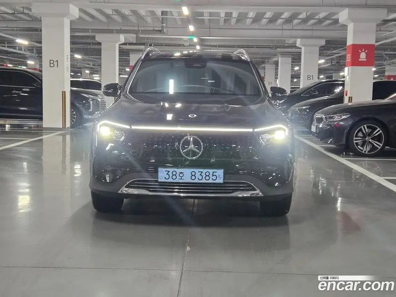 Mercedes-Benz EQB