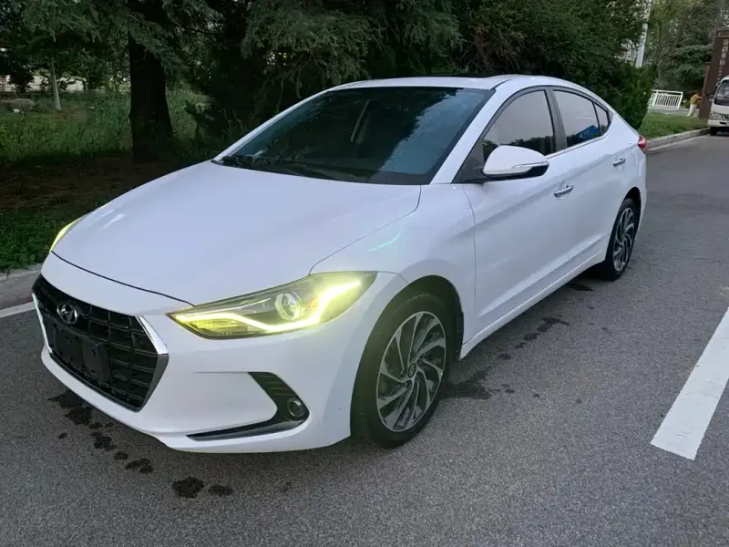 Hyundai Elantra