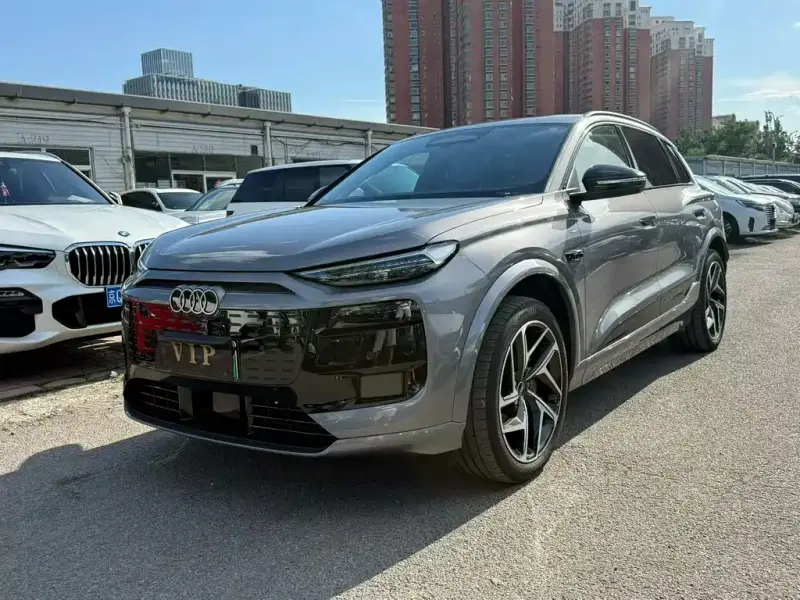 Audi Q6L e-tron