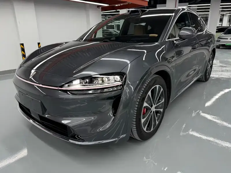 Luxeed Zhijie R7