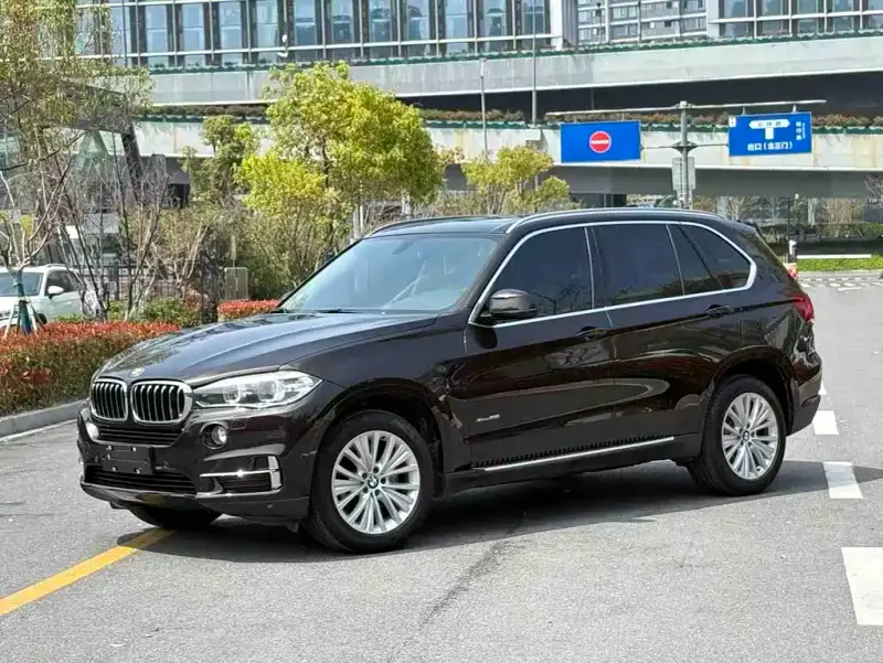 BMW X5 (Import)
