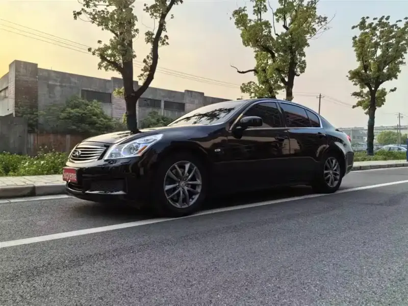 Infiniti G