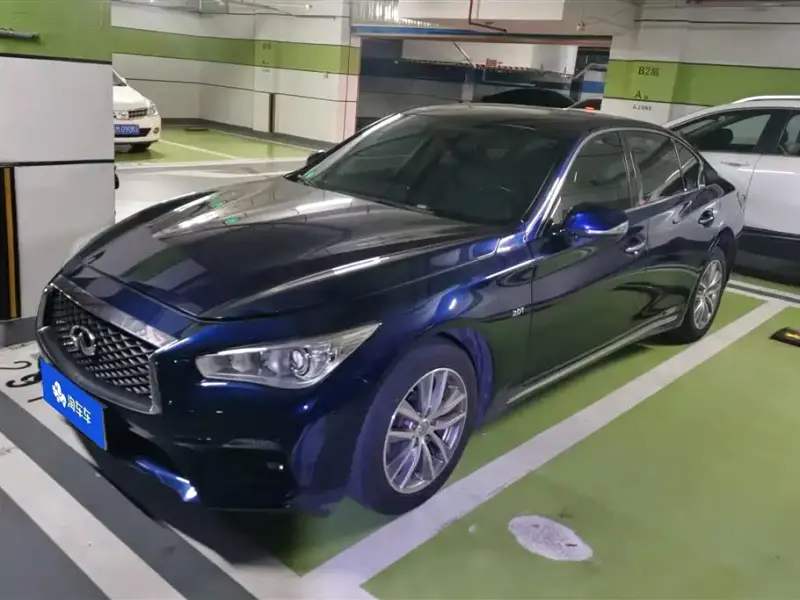 Infiniti Q50L