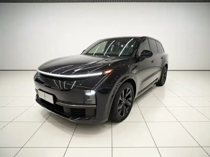 Li Auto L8