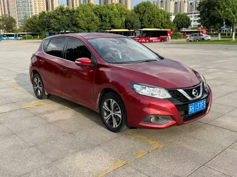 Nissan Tiida