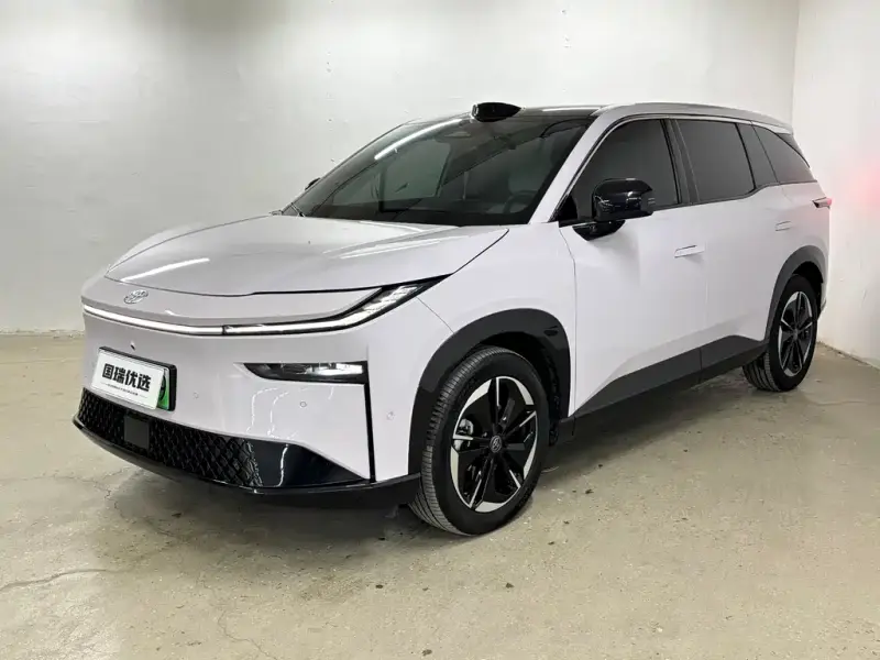 Toyota Bozhi 3X