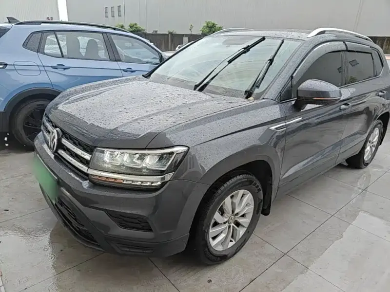 Volkswagen Tharu