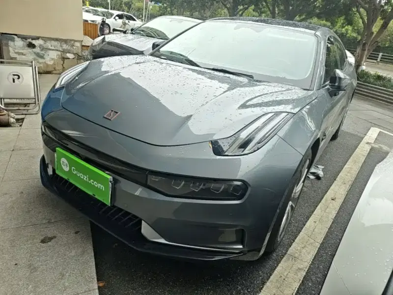 Zeekr 001