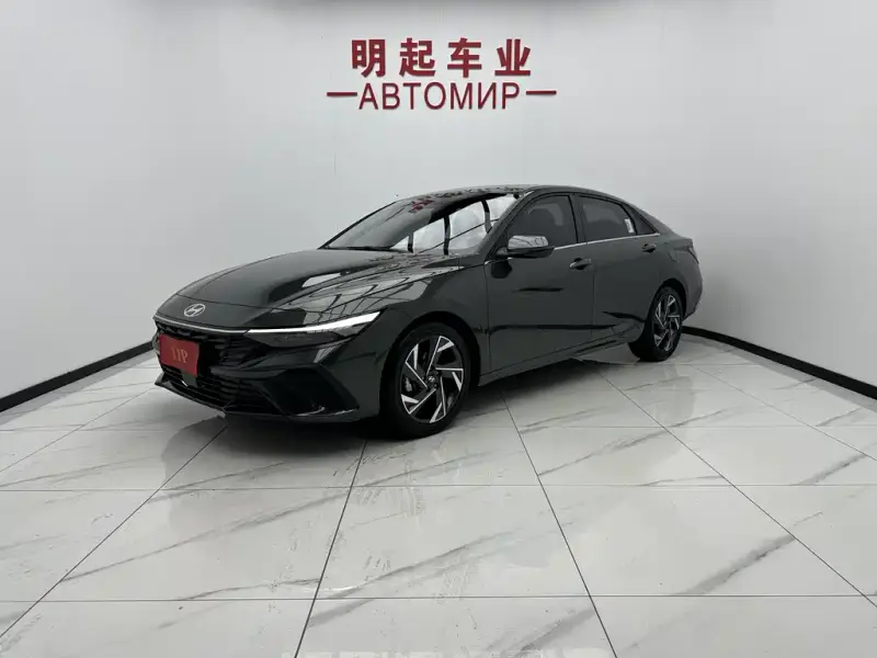 Hyundai Elantra