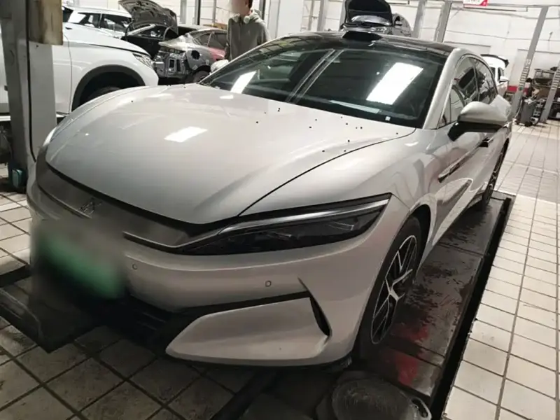 BYD Han L