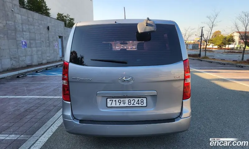 Hyundai H-1