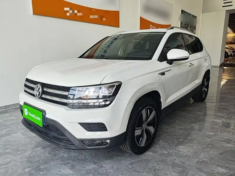 Volkswagen Tharu
