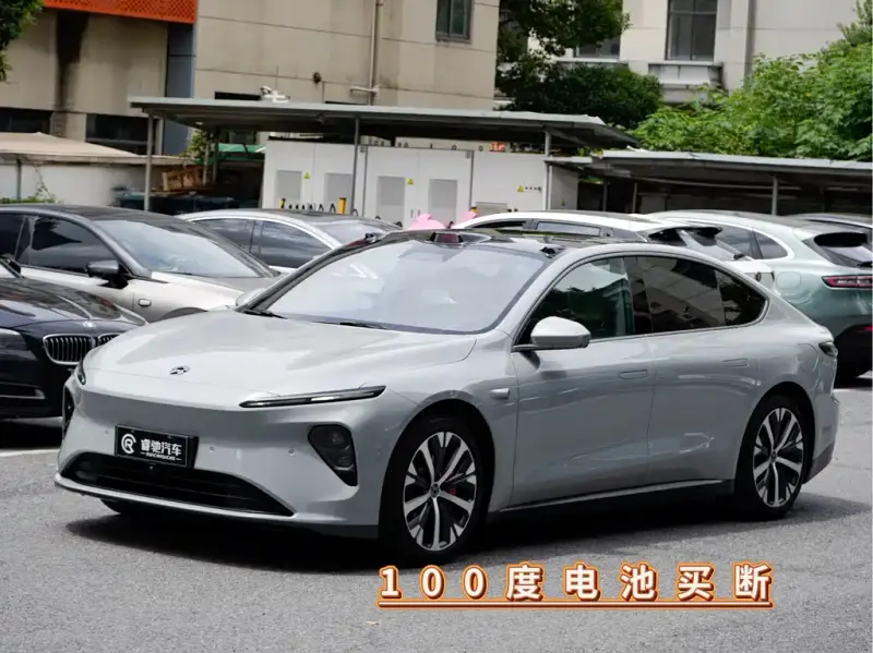 NIO ET7