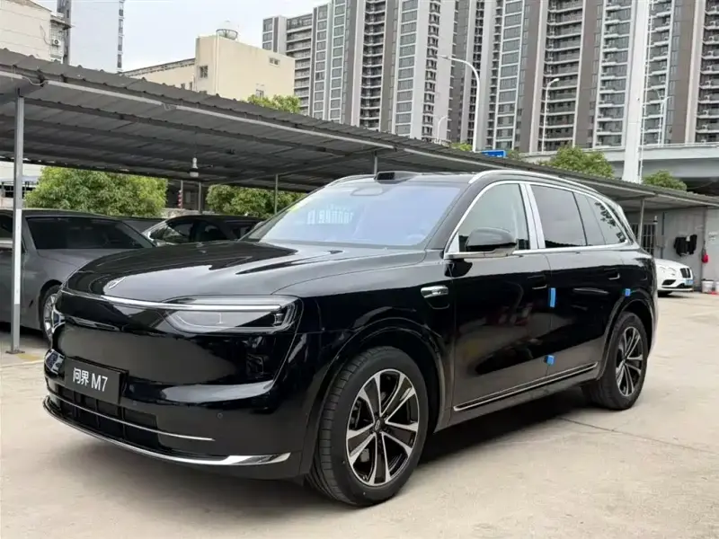 AITO M7
