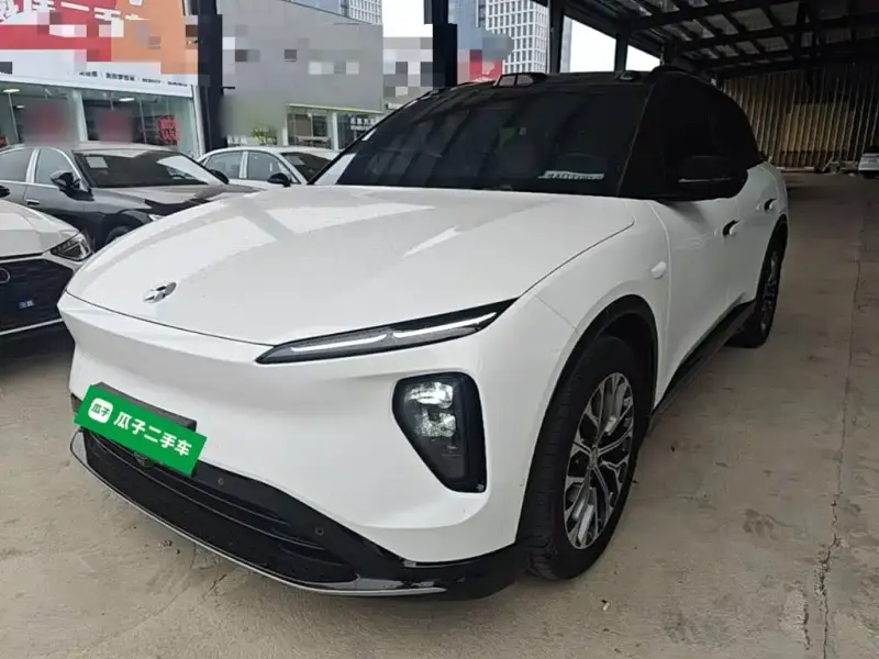 NIO ES6