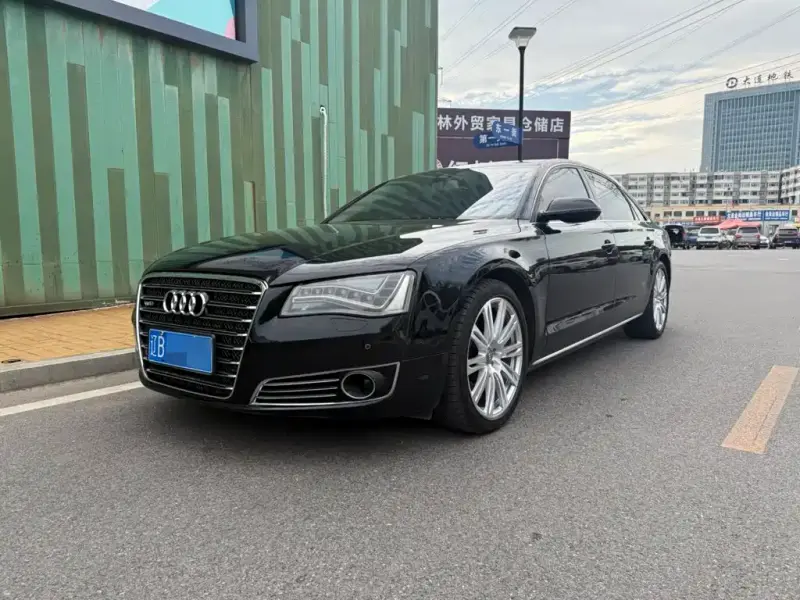 Audi A8