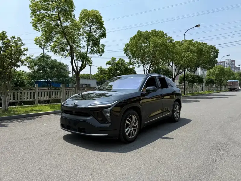 NIO ES6