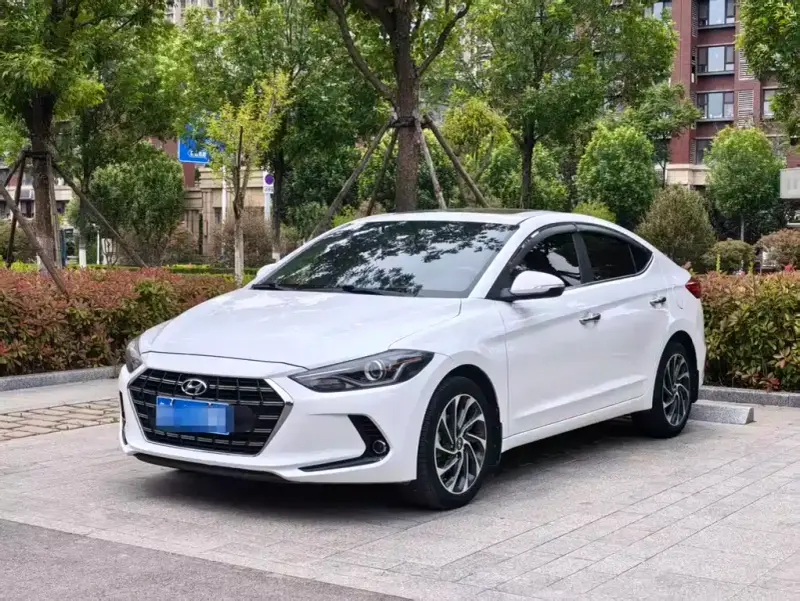 Hyundai Elantra