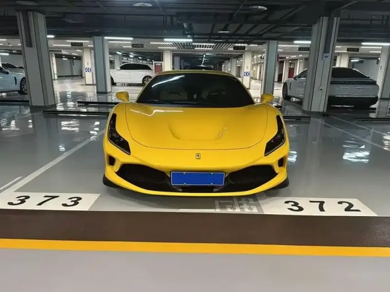 Ferrari F8