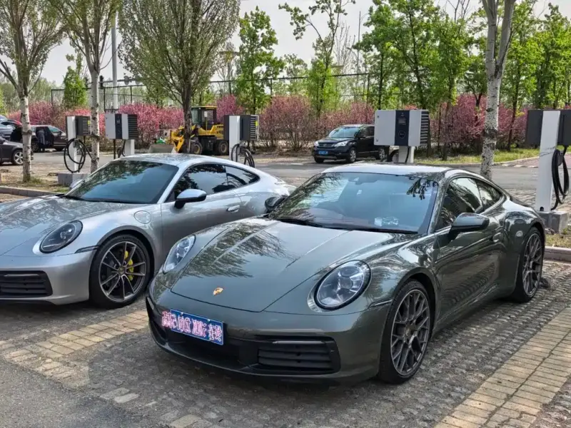 Porsche 911