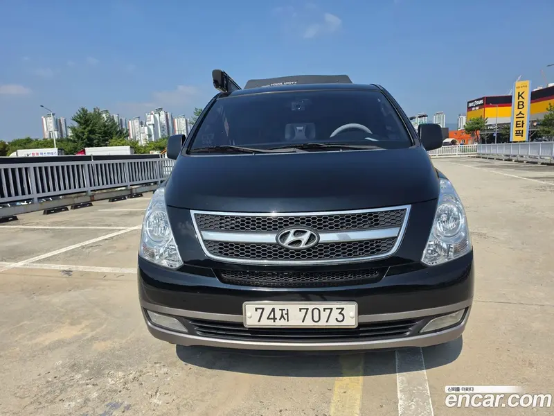Hyundai H-1