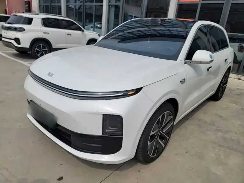 Li Auto L6