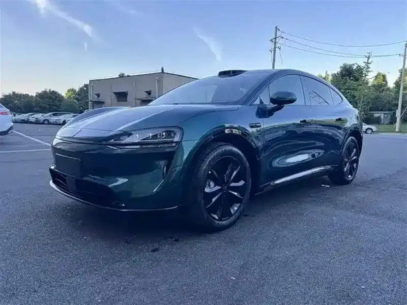 Luxeed Zhijie R7