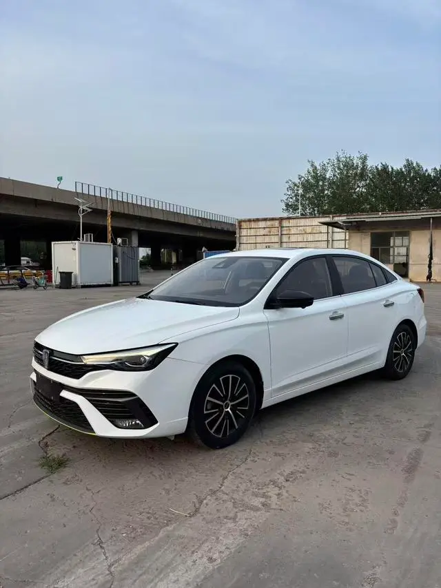 Roewe MG5 (i5)