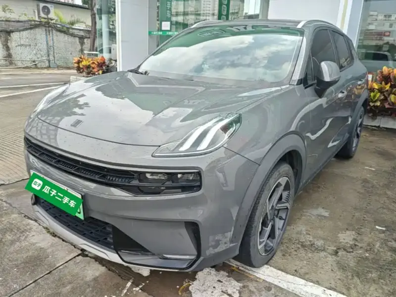 Lynk & Co 06 EM-P
