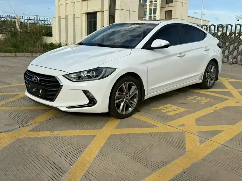 Hyundai Elantra