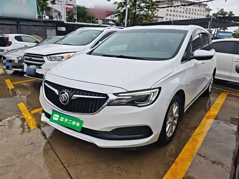 Buick GL6