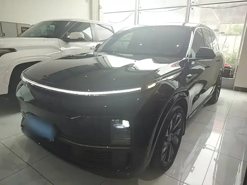 Li Auto L8