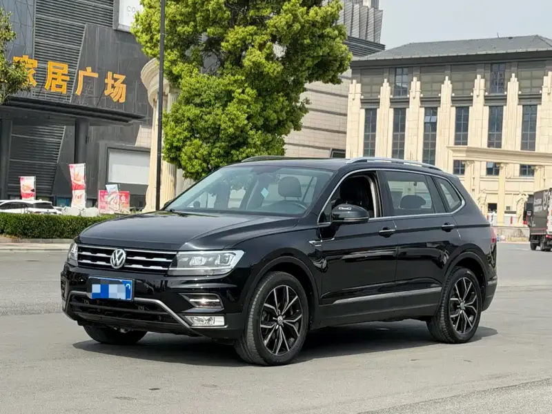 Volkswagen Tiguan L