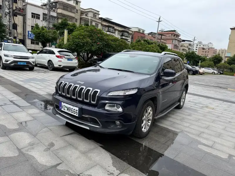 Jeep Cherokee