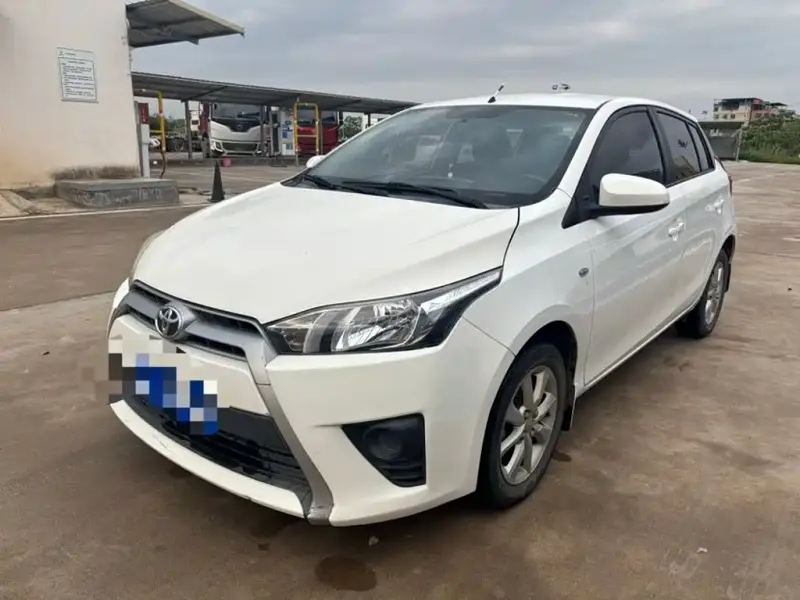 Toyota Yaris L