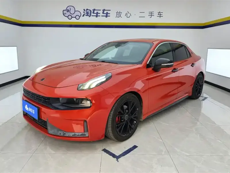 Lynk & Co 03