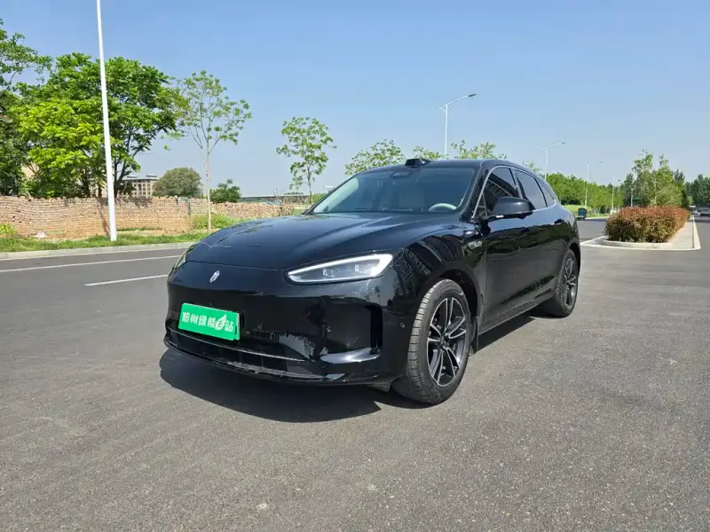 AITO M5