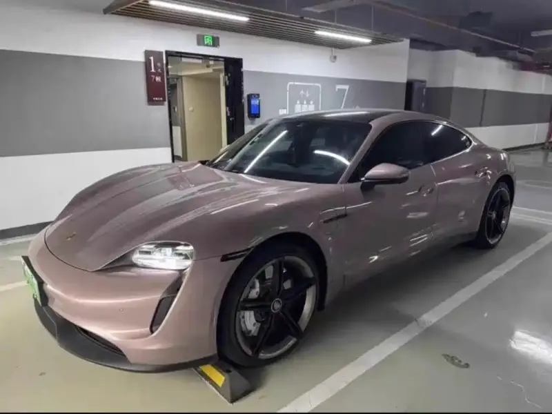 Porsche Taycan