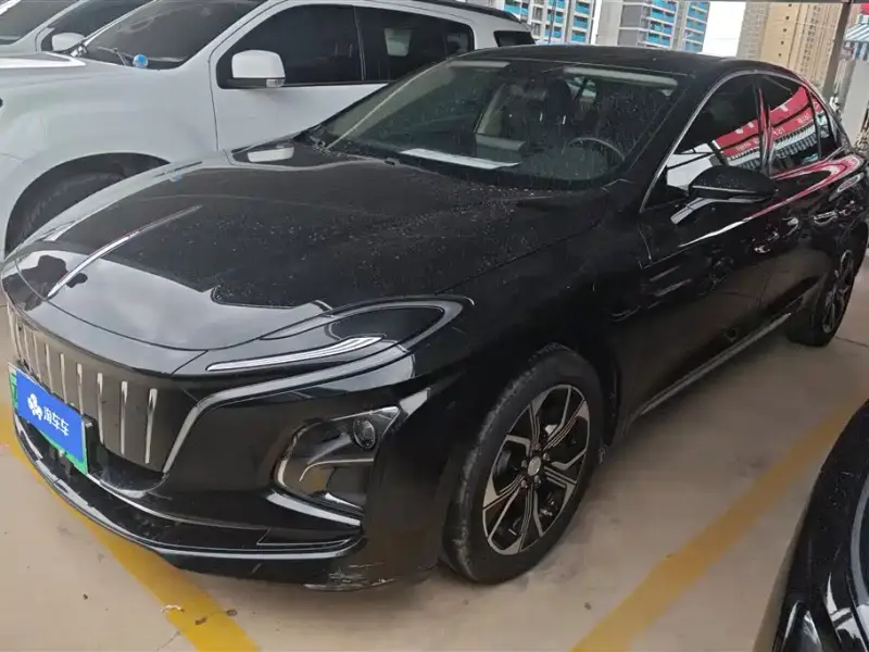 Hongqi E-QM5