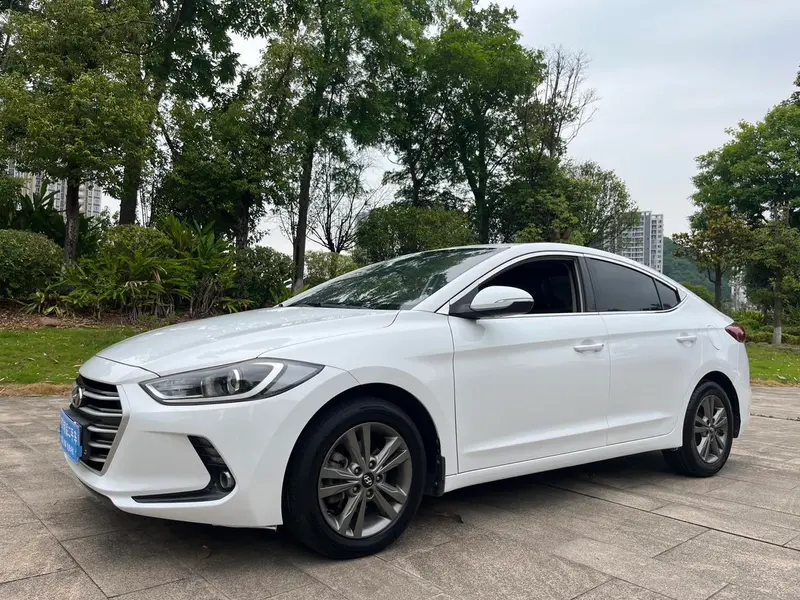 Hyundai Elantra Lingdong
