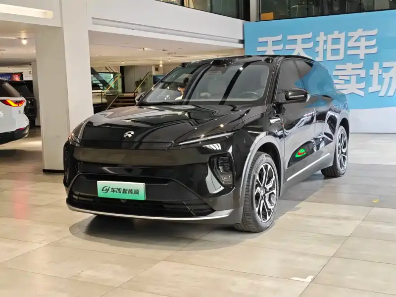 NIO ES8